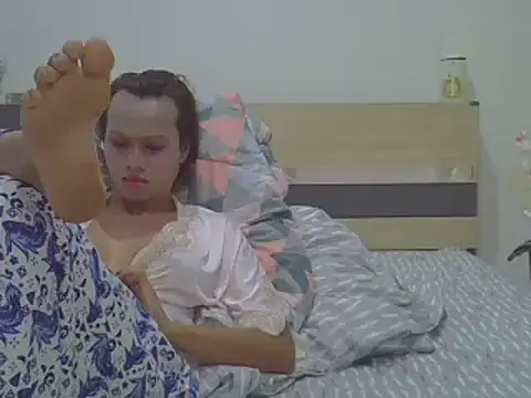 TSCHERRYANDPINKY online show from October 22, 2025, 5:34 pm