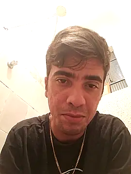 Snapshot of thallespessoa chatting on October 18, 2025, 11:38 pm thallespessoa online show from October 18, 2025, 11:38 pm