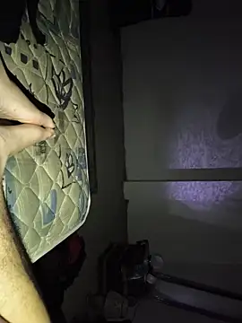 Supreme22cm online show from January 13, 2026, 4:40 am