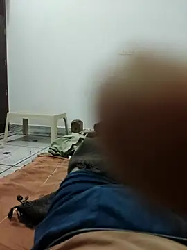 xmanrawan2 online show from October 28, 2025, 5:37 pm