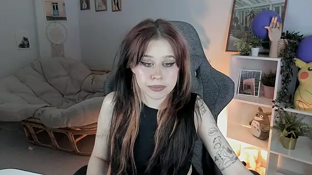 MisaPage online show from February 4, 2025, 12:11 pm