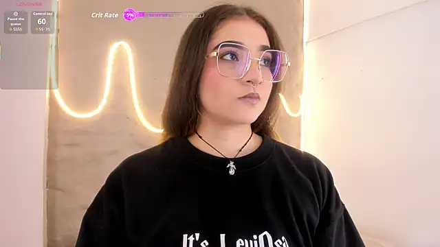 Shanntal  online show from February 15, 2026, 7:32 pm