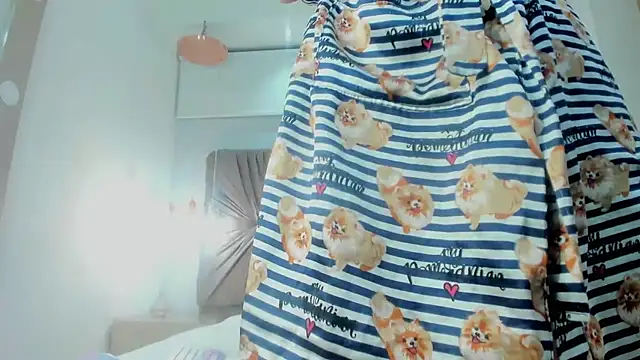 zoe taylorr1 online show from February 24, 2025, 5:33 am