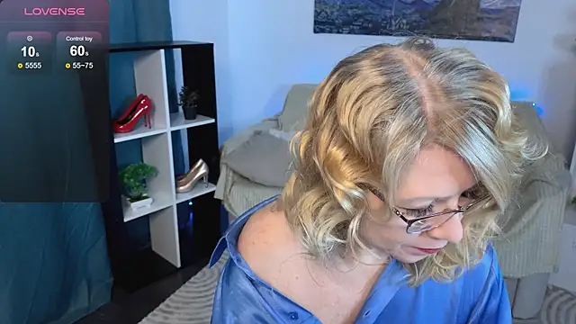 Snapshot of Milena_Whity chatting on February 26, 2025, 9:53 am Milena Whity online show from February 26, 2025, 9:53 am