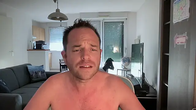 Funnyjul31 online show from September 8, 2025, 3:11 pm