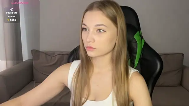 Snapshot of maria_plaudice chatting on October 19, 2025, 5:52 am maria plaudice online show from October 19, 2025, 5:52 am