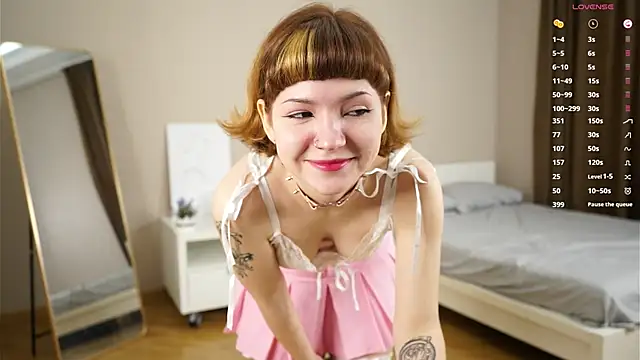 ElvaAxley online show from March 22, 2025, 6:03 pm