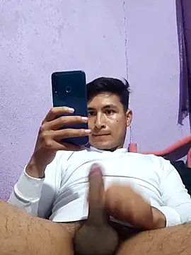 Snapshot of EduardoEspinoza12 chatting on September 12, 2025, 10:32 pm EduardoEspinoza12 online show from September 12, 2025, 10:32 pm