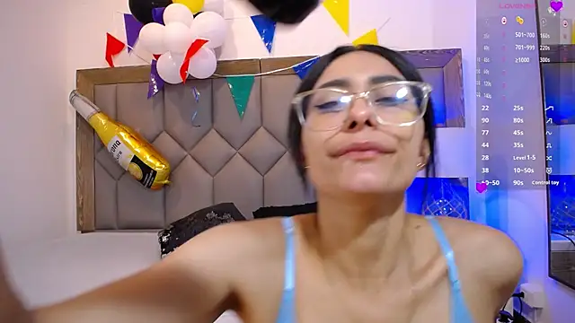 Snapshot of PamelaaPonce chatting on September 30, 2025, 4:23 pm PamelaaPonce online show from September 30, 2025, 4:23 pm