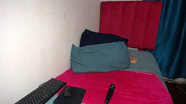 Mywife777 online show from March 1, 2025, 7:59 pm