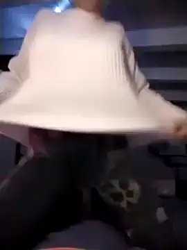 divinaerotica online show from November 7, 2025, 6:19 pm