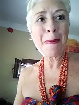 Snapshot of divinaerotica chatting on May 29, 2026, 12:58 pm divinaerotica online show from May 29, 2026, 12:58 pm
