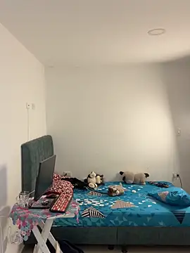 Tatiana250 online show from November 7, 2025, 5:24 pm