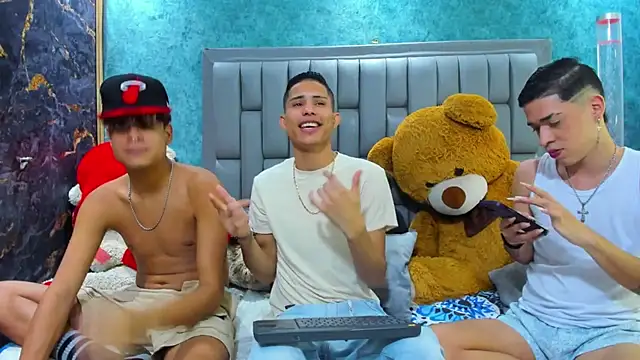 Sexys Hornys Boys online show from February 1, 2025, 10:44 pm