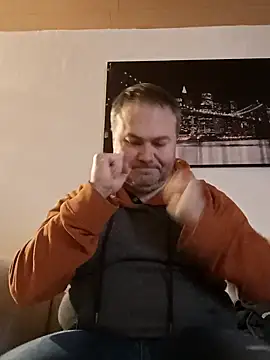 Pourleplasirs online show from February 6, 2025, 10:32 pm