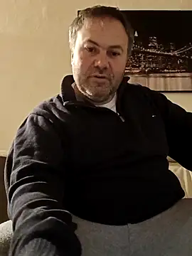 Pourleplasirs online show from March 17, 2025, 11:43 pm