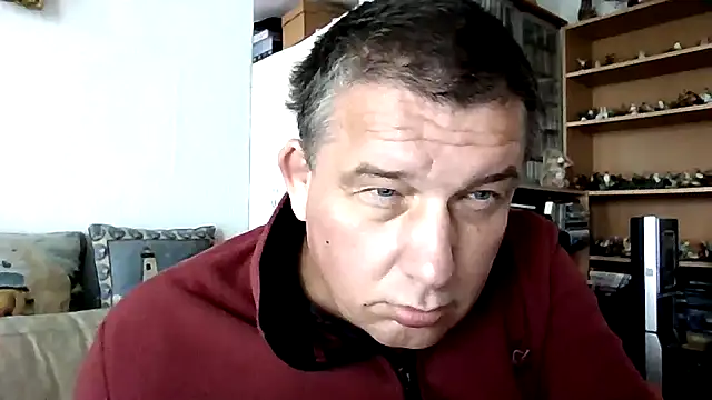 Snapshot of GrandpasDadBulg chatting on October 1, 2025, 1:28 pm GrandpasDadBulg online show from October 1, 2025, 1:28 pm