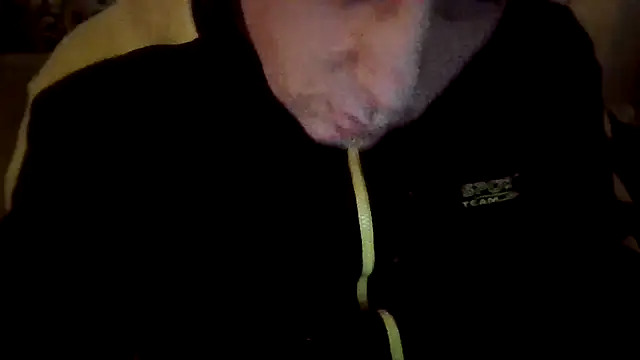 Snapshot of GrandpasDadBulg chatting on January 11, 2026, 1:43 am GrandpasDadBulg online show from January 11, 2026, 1:43 am