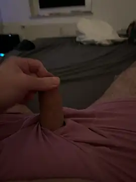 Mo 2003 online show from February 18, 2025, 9:20 pm