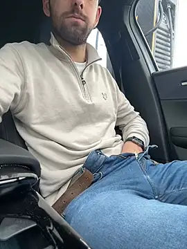 Snapshot of bullyboyy chatting on February 27, 2025, 11:41 am bullyboyy online show from February 27, 2025, 11:41 am