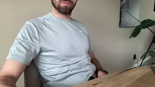 Snapshot of bullyboyy chatting on September 30, 2025, 7:02 am bullyboyy online show from September 30, 2025, 7:02 am