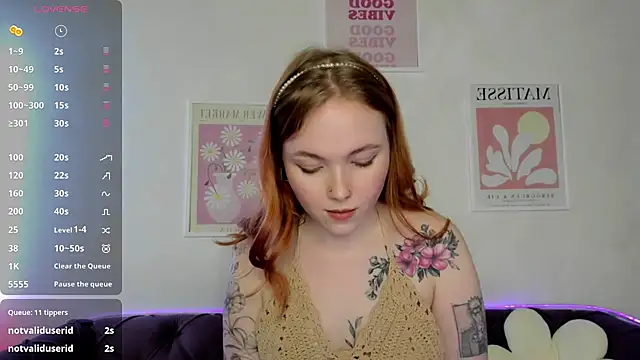 Snapshot of Maya_Light chatting on January 28, 2025, 12:11 pm Maya Light online show from January 28, 2025, 12:11 pm