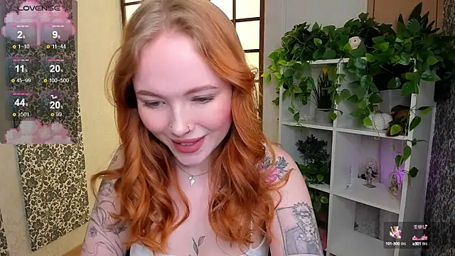 Snapshot of Maya_Light chatting on February 17, 2025, 4:53 am Maya Light online show from February 17, 2025, 4:53 am