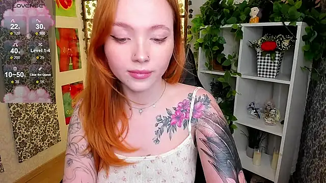 Snapshot of Maya_Light chatting on March 5, 2025, 11:38 am Maya Light online show from March 5, 2025, 11:38 am