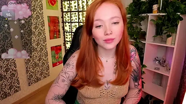 Snapshot of Maya_Light chatting on March 19, 2025, 4:47 am Maya Light online show from March 19, 2025, 4:47 am