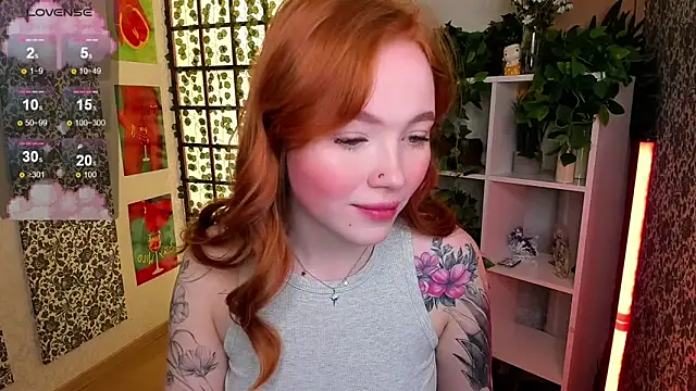 Snapshot of Maya_Light chatting on March 23, 2025, 2:04 am Maya Light online show from March 23, 2025, 2:04 am