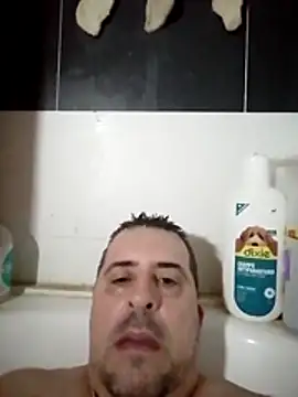 Usame como quieras online show from March 21, 2026, 1:26 pm