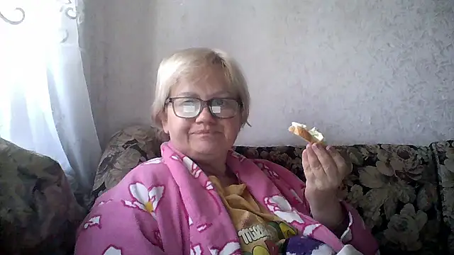 Mayya4321 online show from May 16, 2026, 6:21 am