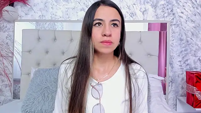 Ariana greenblat online show from February 18, 2026, 4:58 pm