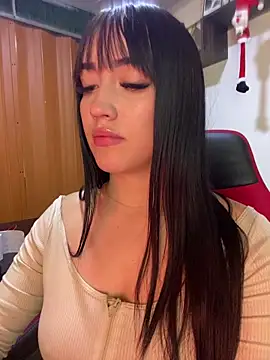 Melody rousse  online show from December 20, 2025, 9:00 pm