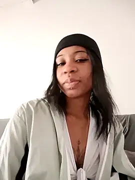 Zaira Rose  online show from February 15, 2026, 3:09 pm