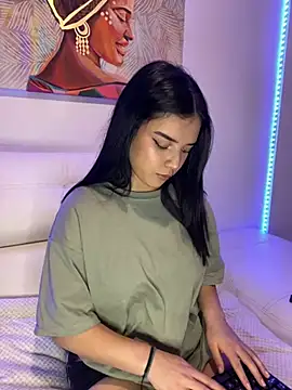 Snapshot of eileensophi chatting on February 28, 2025, 3:04 am eileensophi online show from February 28, 2025, 3:04 am