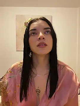 Snapshot of eileensophi chatting on September 9, 2025, 12:32 am eileensophi online show from September 9, 2025, 12:32 am