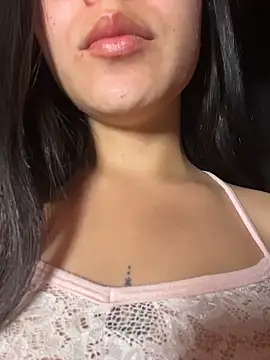 eileensophi online show from February 14, 2026, 2:19 am