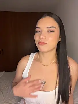 eileensophi online show from April 20, 2026, 2:14 am