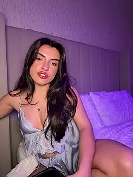 cute carly  online show from February 26, 2025, 9:16 pm