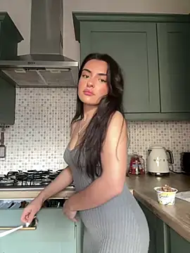 cute carly  online show from February 28, 2025, 3:04 pm