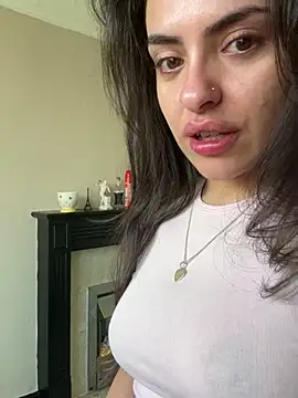 cute carly  online show from March 15, 2025, 8:26 am