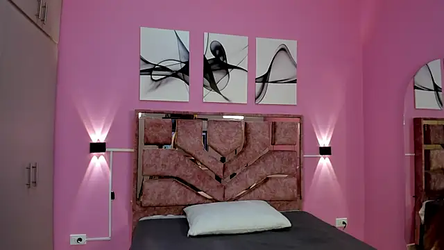 green lovv online show from September 29, 2025, 12:21 pm