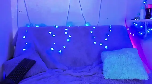 Katie mora  online show from March 3, 2025, 8:00 pm