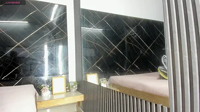 Estefy gomez09 online show from October 17, 2025, 4:48 am