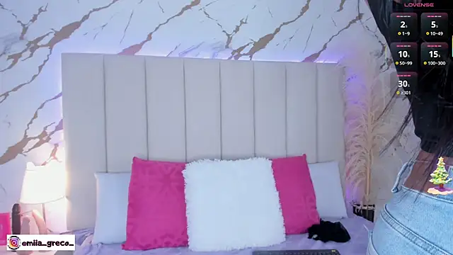 Snapshot of Mia_greco_ chatting on November 12, 2025, 8:19 pm Mia greco online show from November 12, 2025, 8:19 pm