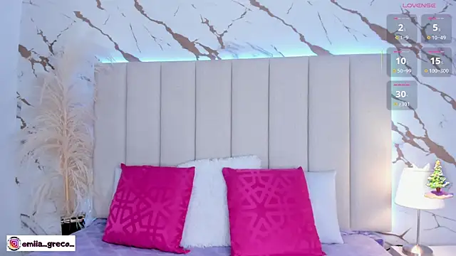 Snapshot of Mia_greco_ chatting on November 13, 2025, 8:08 pm Mia greco online show from November 13, 2025, 8:08 pm