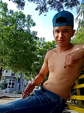 arevalo1124 online show from February 7, 2025, 8:42 pm