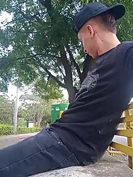 arevalo1124 online show from September 20, 2025, 9:38 pm