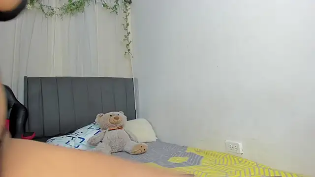 Snapshot of Tiffany_rubi chatting on March 12, 2025, 11:33 pm Tiffany rubi online show from March 12, 2025, 11:33 pm